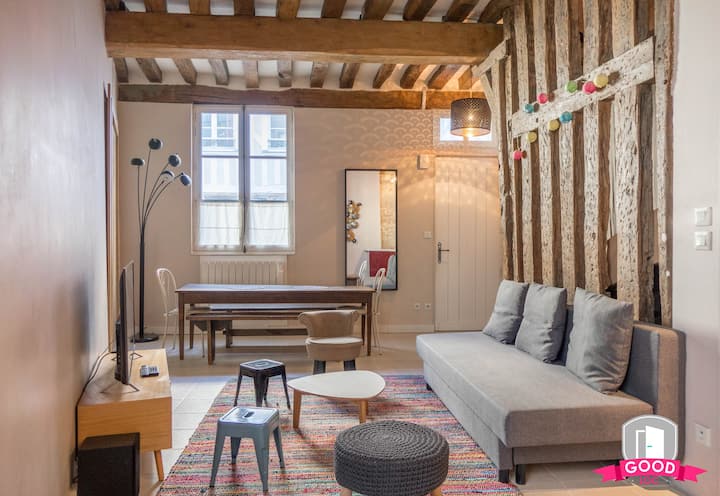 Appartement airbnb Maison Triplex- Centre Historique Bourgogne